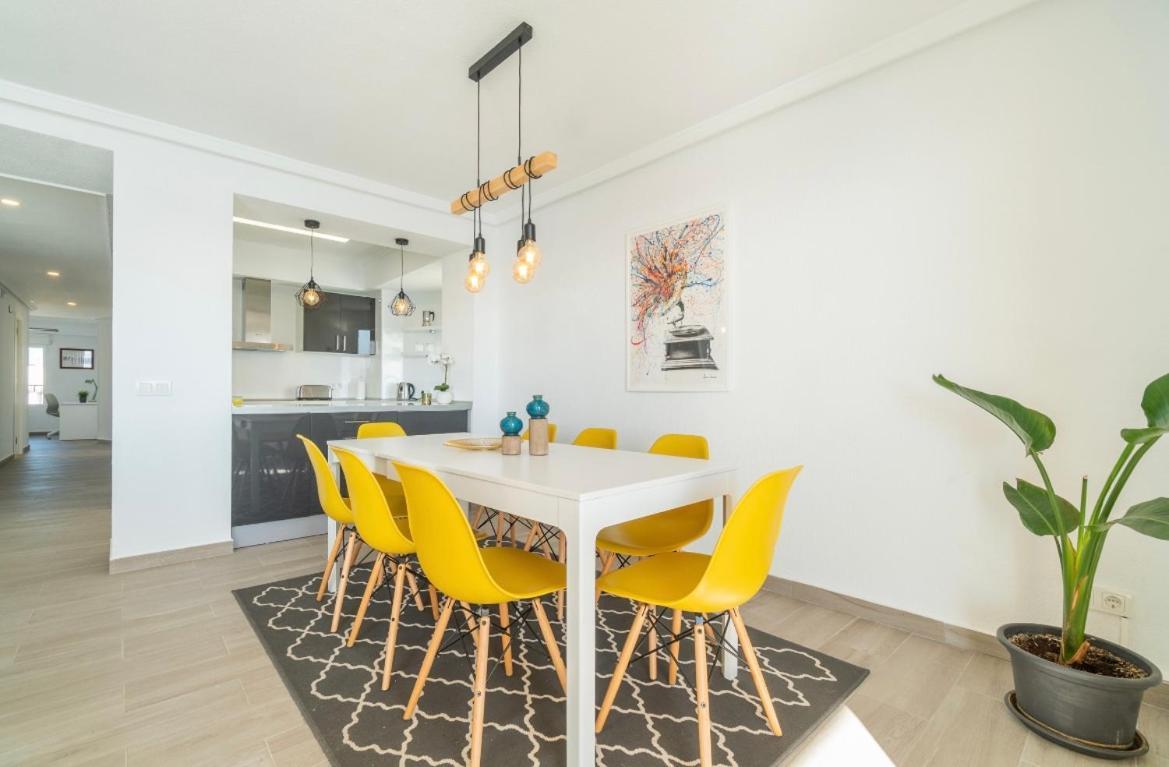 Modern 3 Slaapkamer Appartement, 10 Meter * Torrevieja